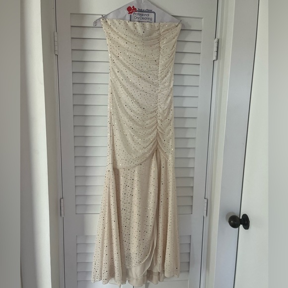 My Michelle‎ Prom Dress - Picture 3 of 6